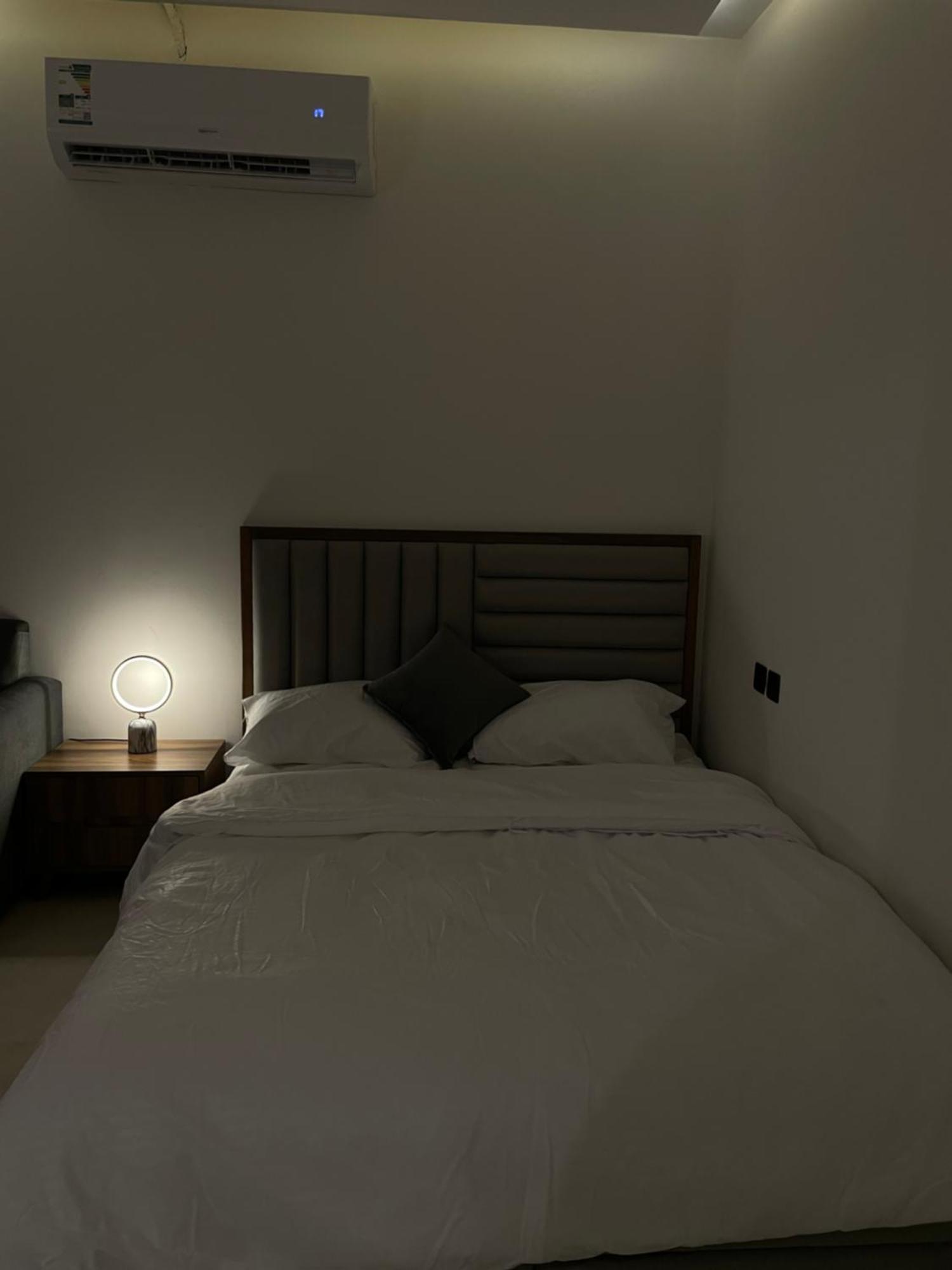 Vip Studio Ar Riyad Esterno foto